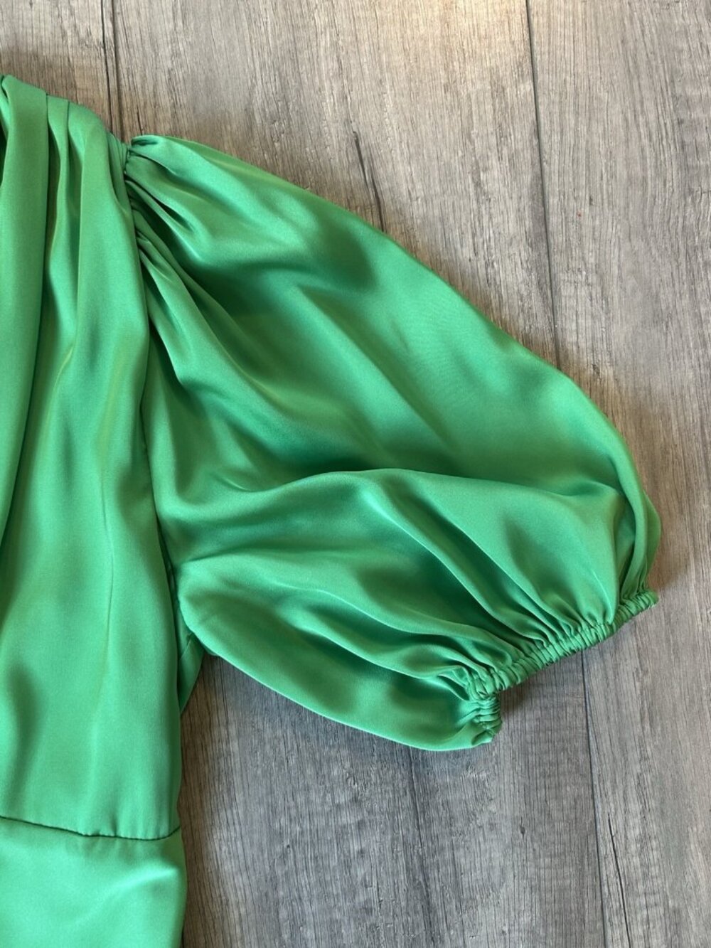 Alexia Admor Felicity Midi Dress Green Puff V Neck Size Spring Wedding Guest Fun - Picture 5 of 16